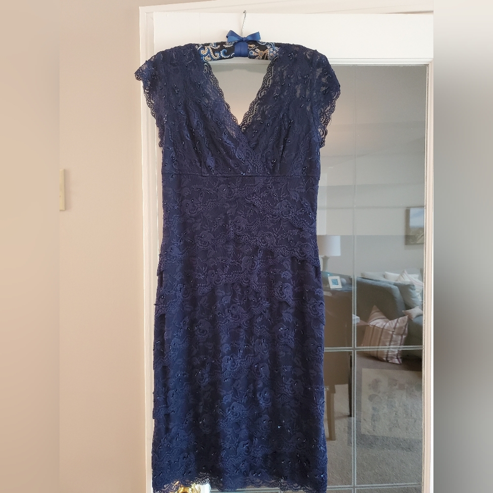 NEW Elegant Navy Lace Dress